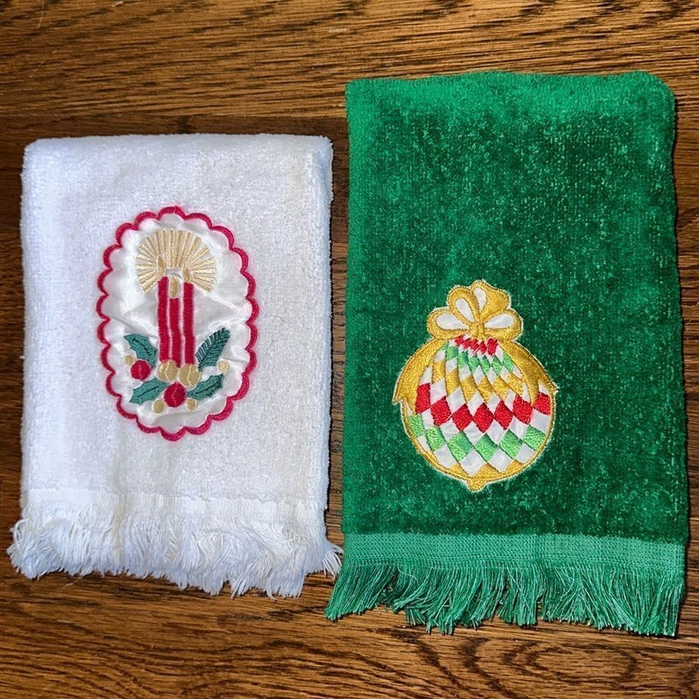 Vintage set of 2 Christmas hand towels/embroidered ornament & Christmas candles